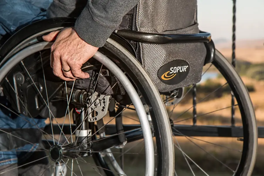 Trasporto disabili privato: come prenotarlo